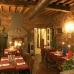 sala antica con camino